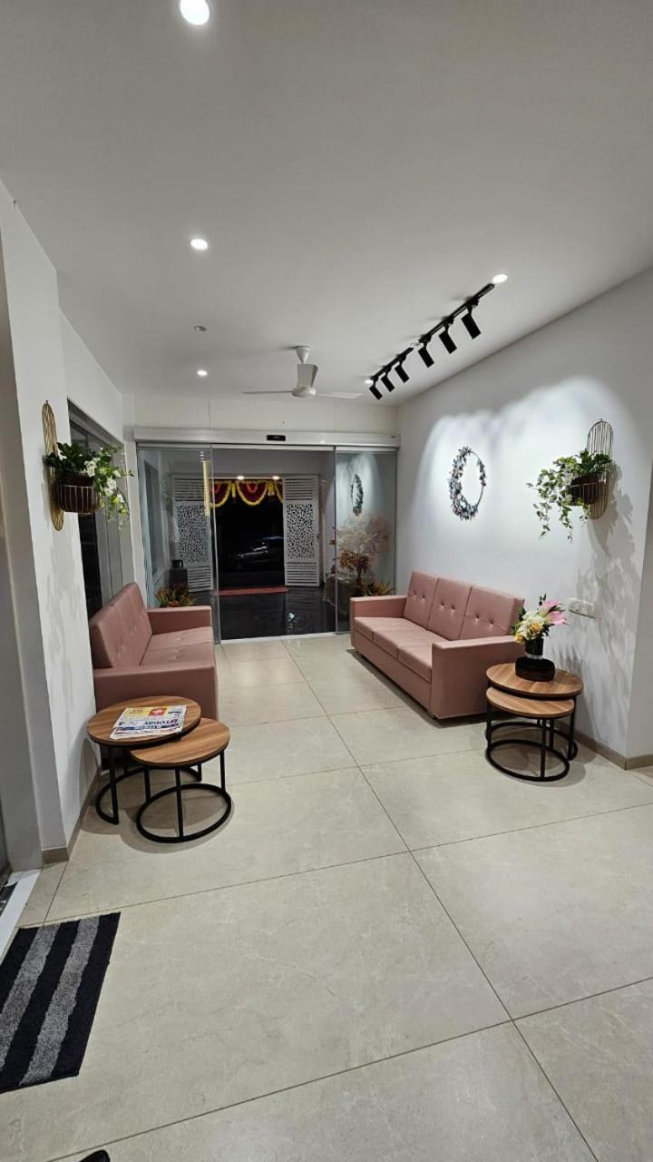Hotel Veesons Executive Solapur Zewnętrze zdjęcie